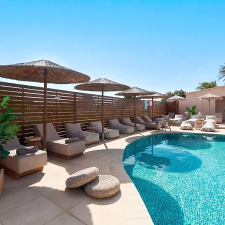 Oasis Hotel