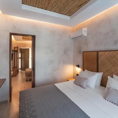Oasis Hotel