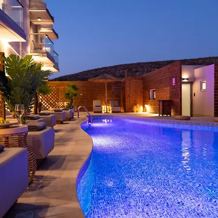 Oasis Hotel