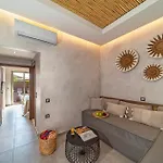 Oasis Отель 2*