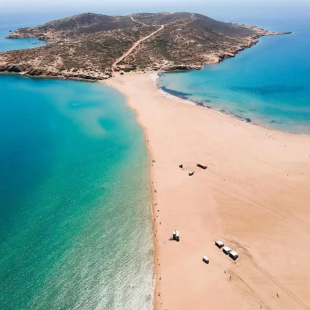 Ξενοδοχείο Oasis 2*