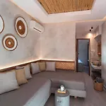 Oasis 2*