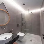 فندق Oasis 2*